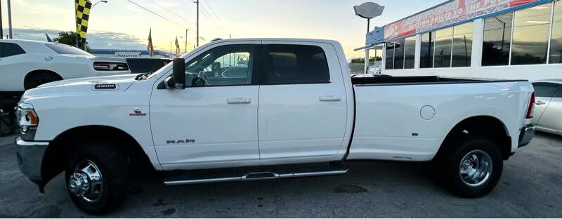 Used 2020 RAM 3500 Big Horn image 2