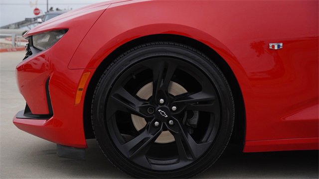 Used 2020 Chevrolet Camaro LT image 5