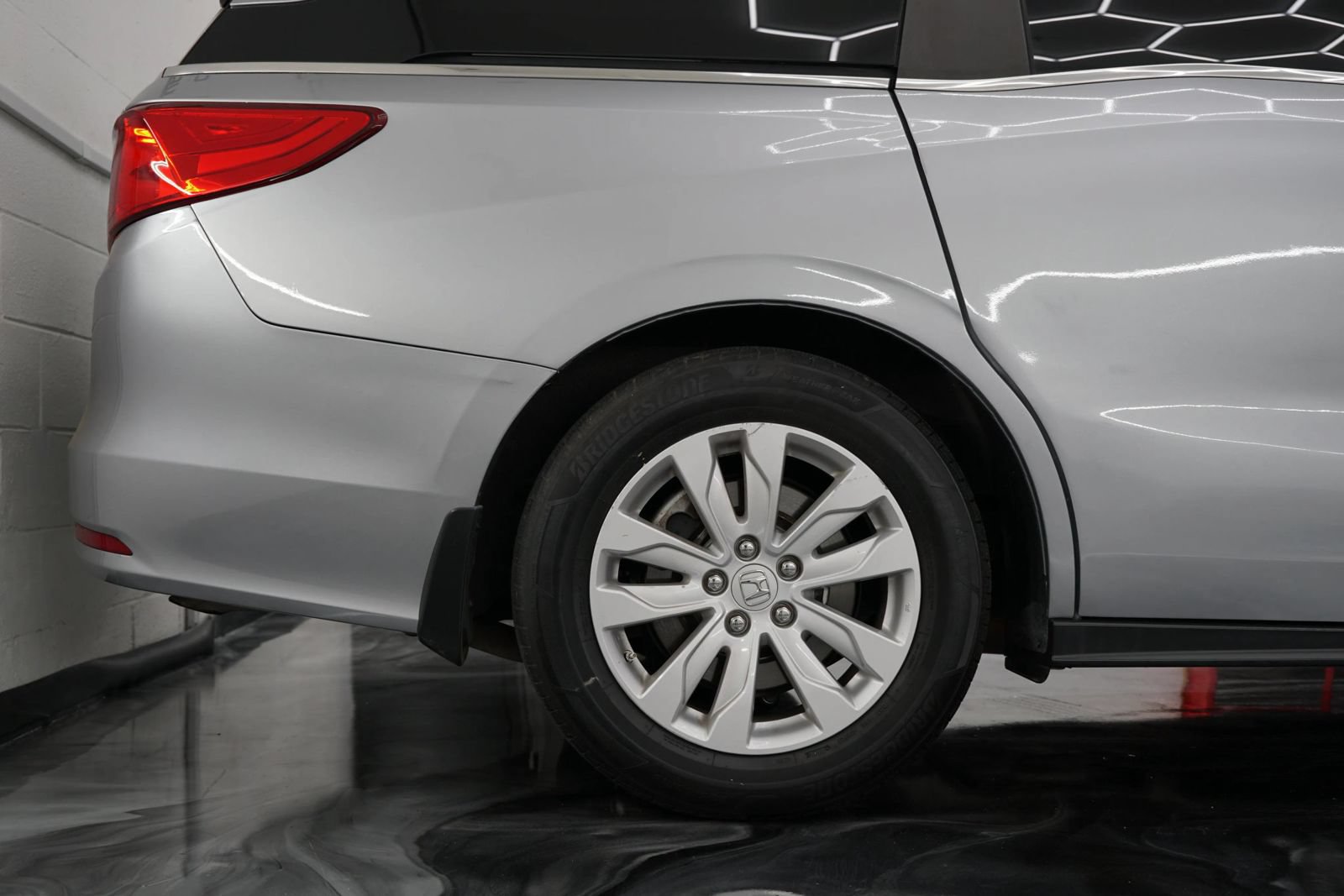 Used 2019 Honda Odyssey LX image 7