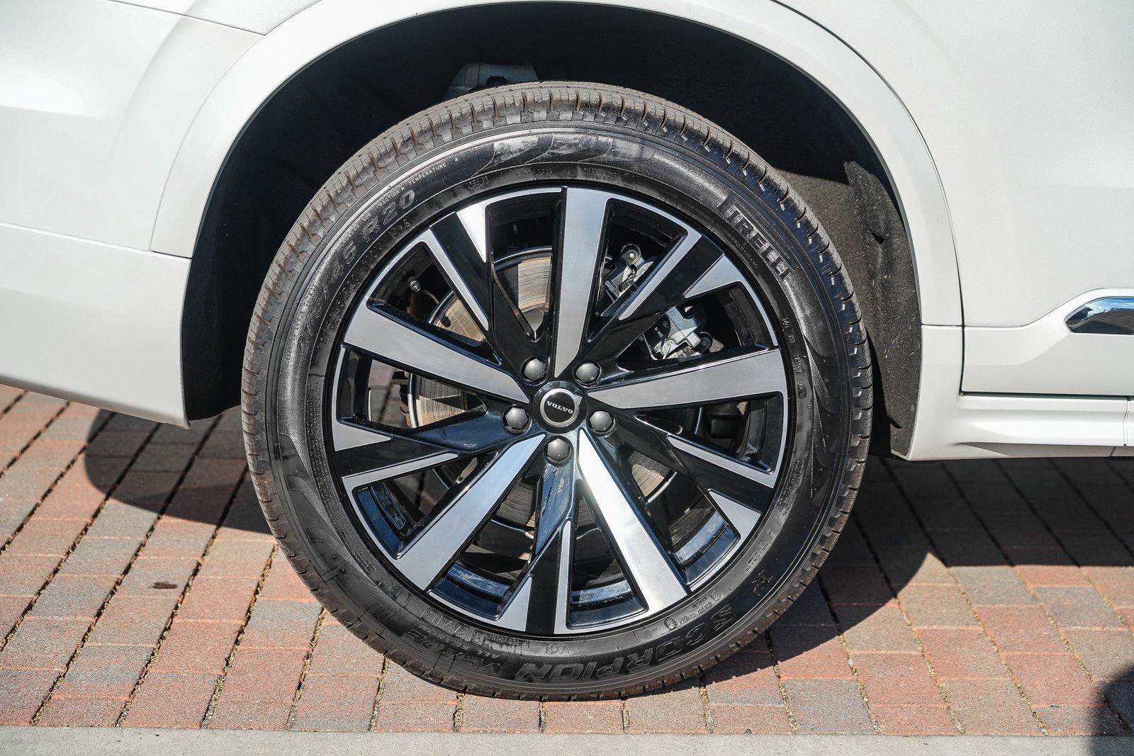 Certified 2026 Volvo XC90 B6 Core AWD/4WD image 12