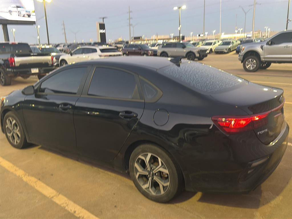 Used 2021 Kia Forte LXS image 7