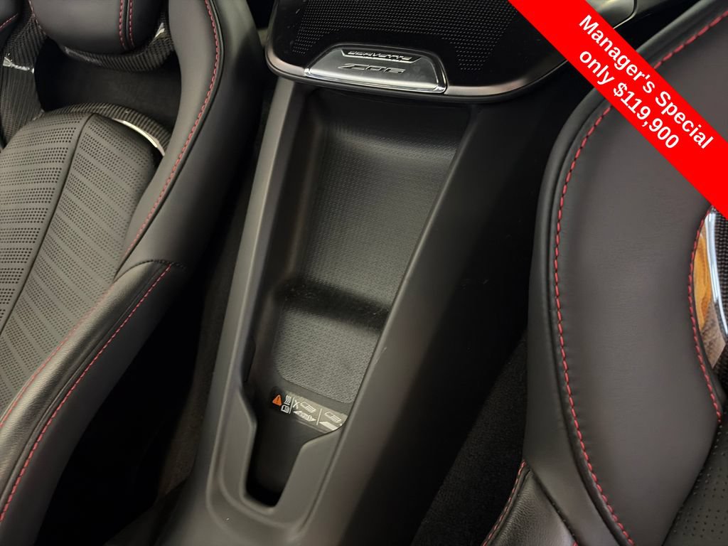 Used 2025 Chevrolet Corvette Z06 w/ Stealth Interior Trim Package RWD image 25