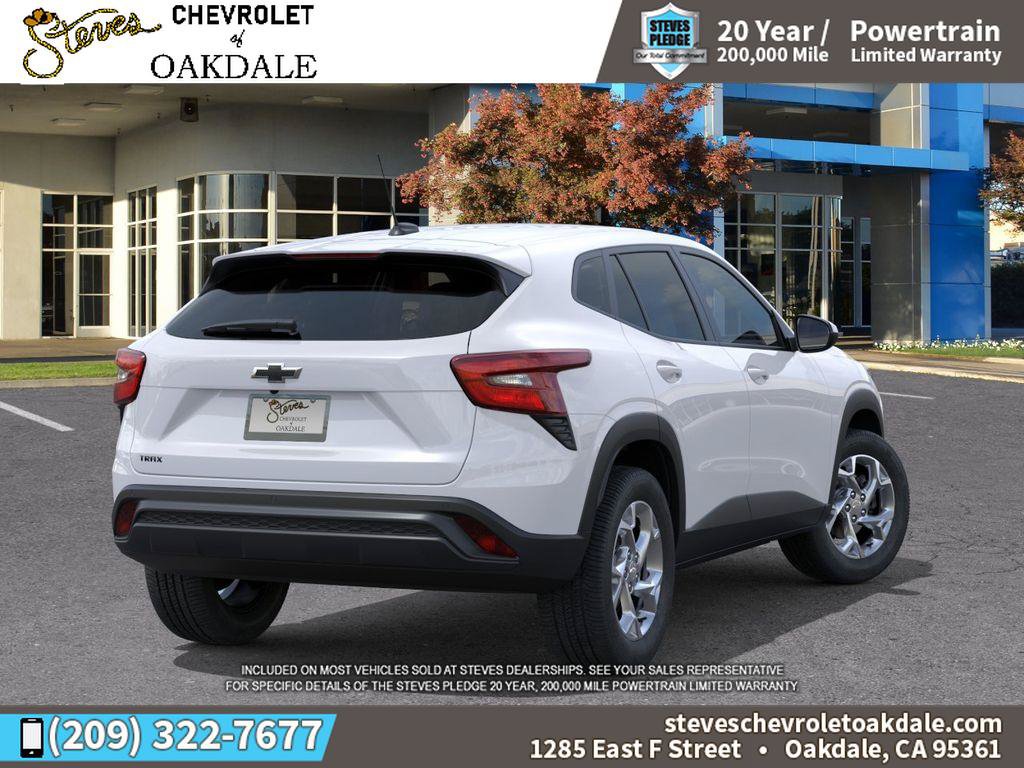 New 2026 Chevrolet Trax LS w/ LS Convenience Package FWD image 4