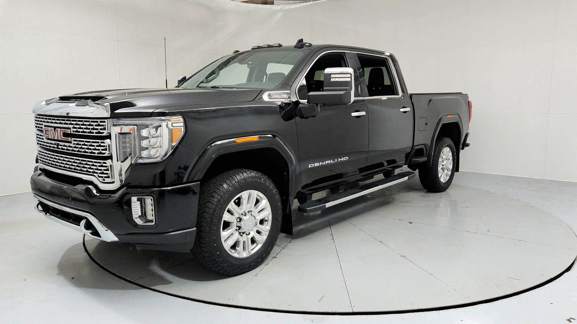 Used 2023 GMC Sierra 2500 Denali w/ Denali Ultimate Package AWD/4WD image 1