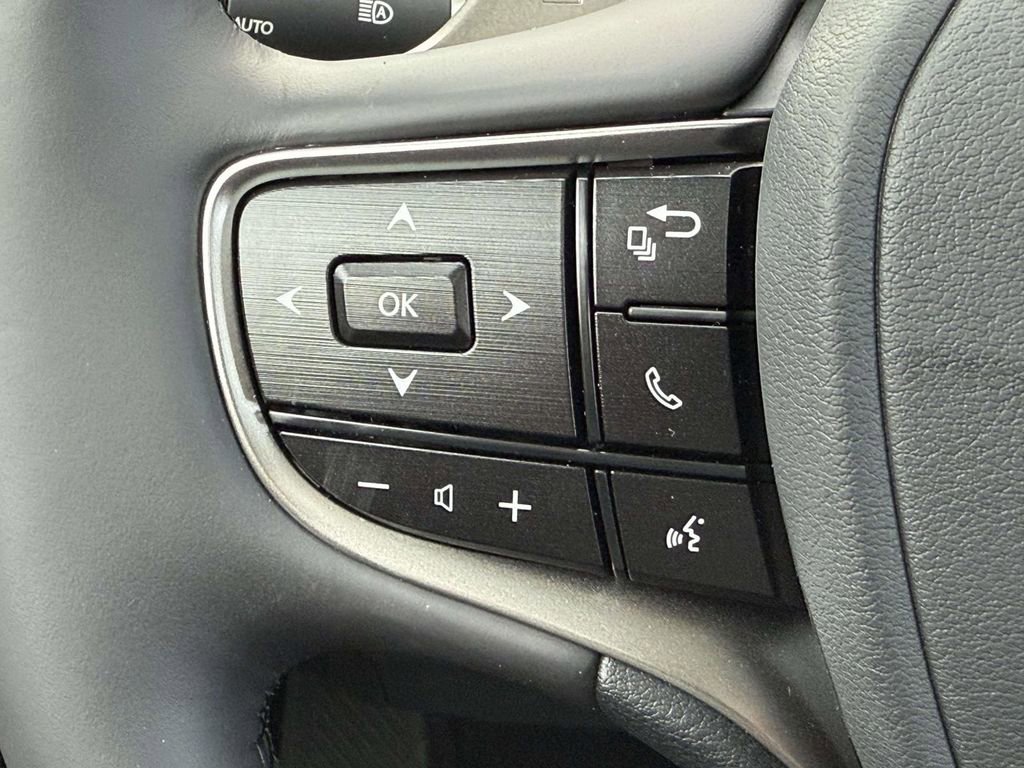 New 2025 Lexus ES 350 Premium image 18