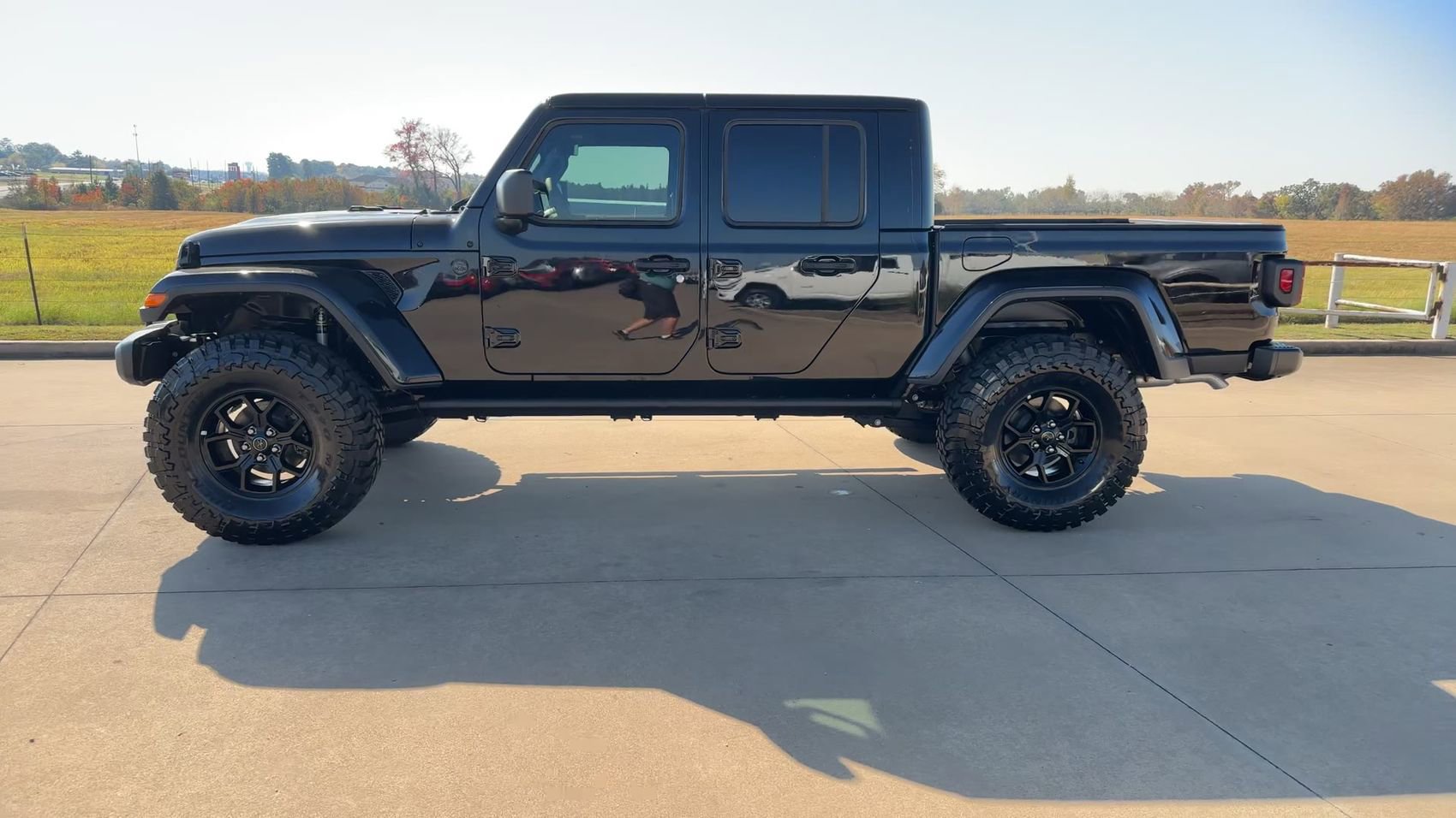 New 2024 Jeep Gladiator Sport AWD/4WD image 6