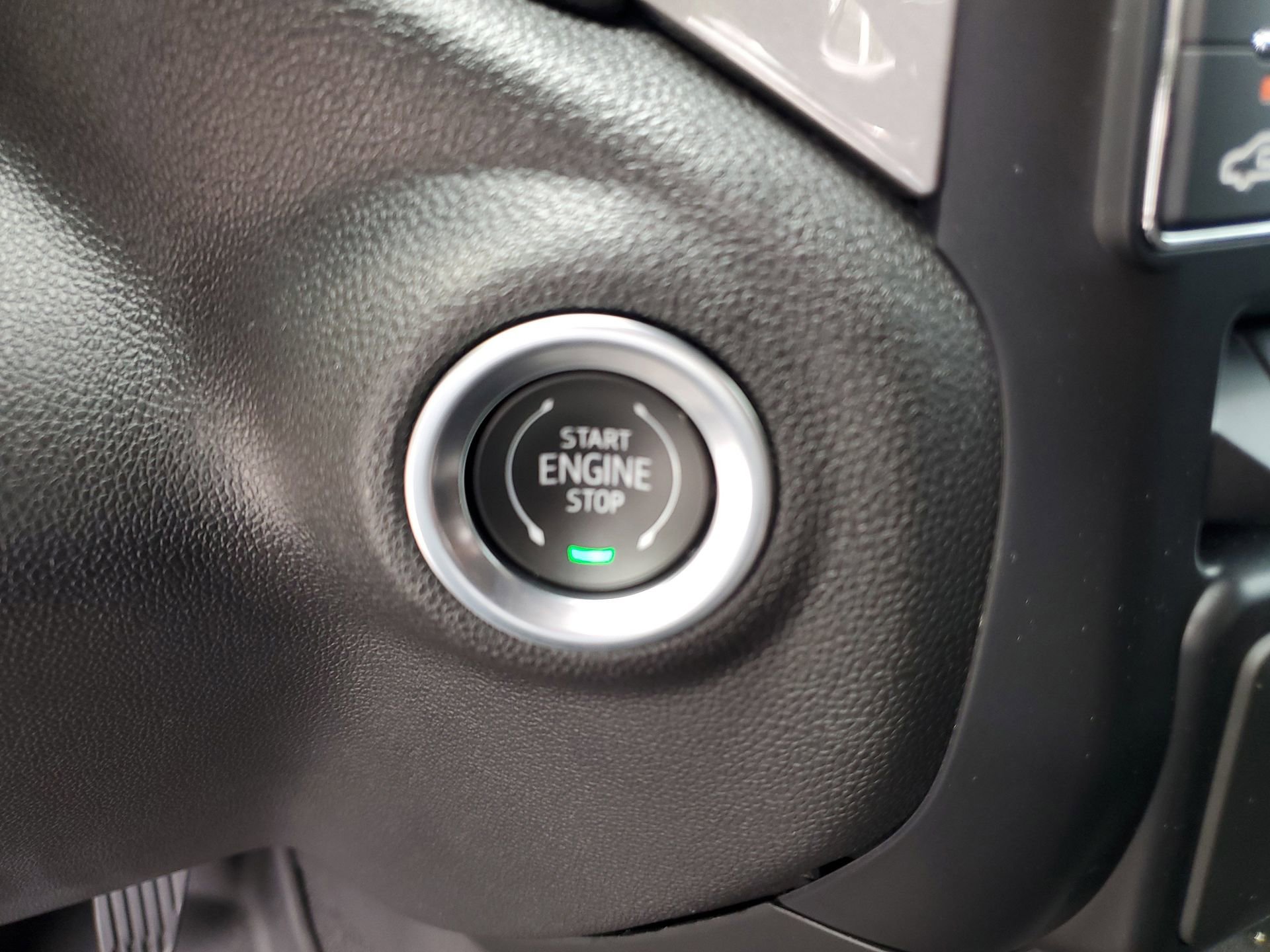 Used 2024 Chevrolet Silverado 1500 Custom w/ Turbomax Blackout Package image 9