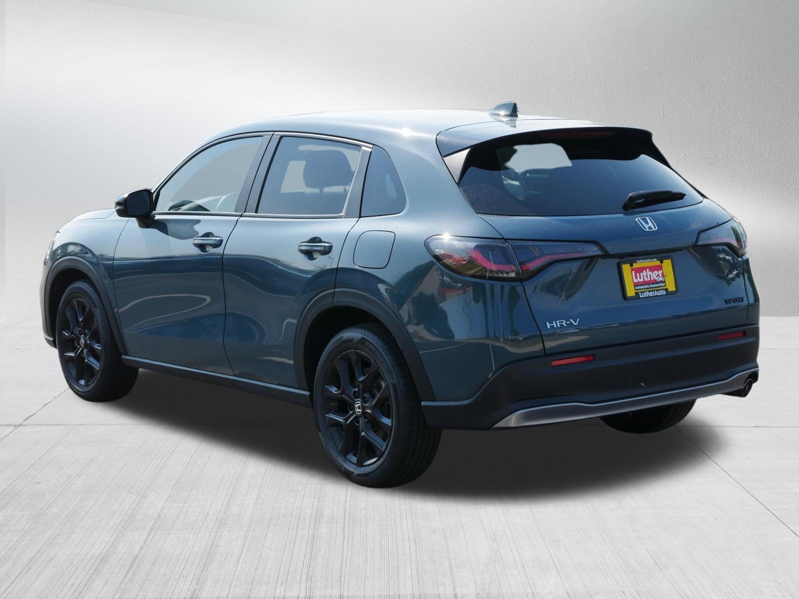 Used 2024 Honda HR-V Sport image 3