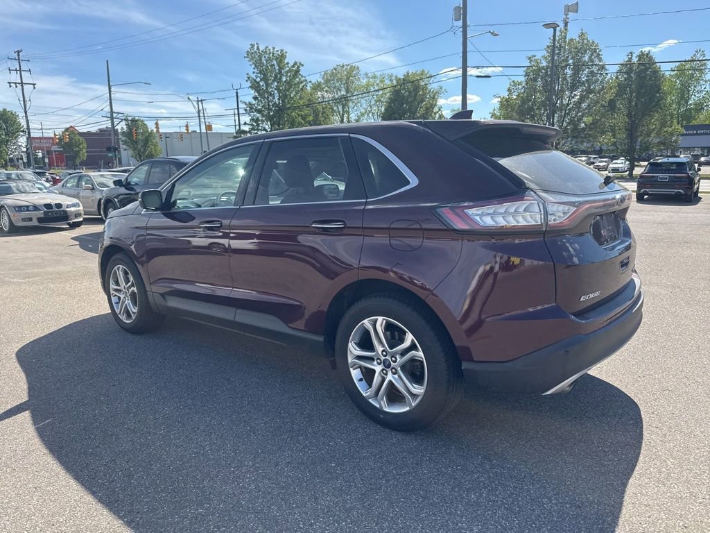 Used 2018 Ford Edge Titanium w/ Equipment Group 301A AWD/4WD image 3
