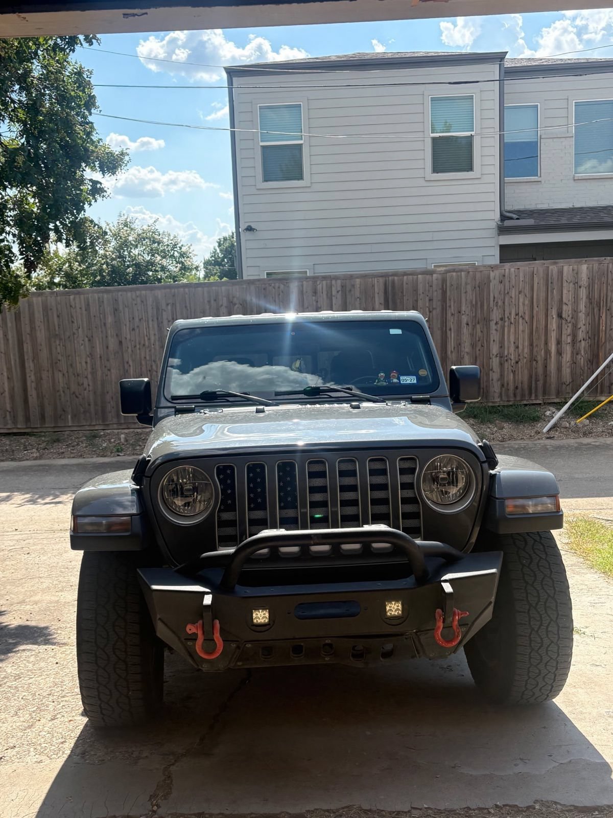 Used 2021 Jeep Gladiator Overland AWD/4WD image 3