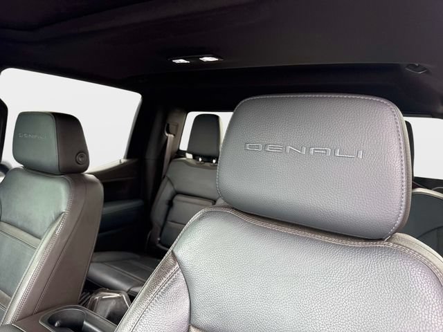 Used 2020 GMC Sierra 1500 Denali w/ Denali Ultimate Package AWD/4WD image 17