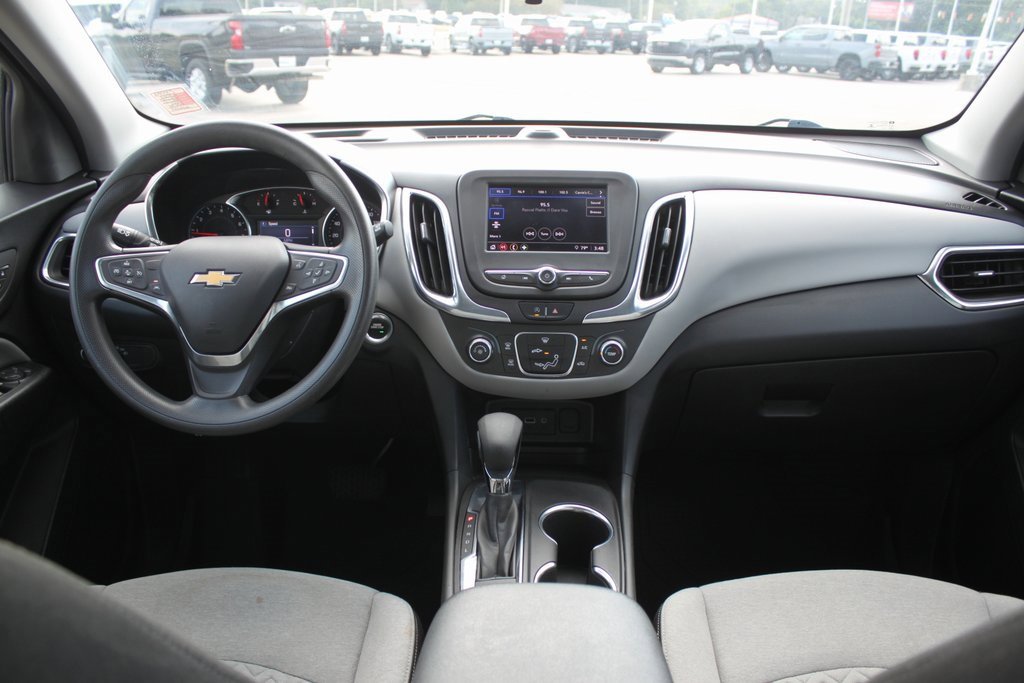 Used 2022 Chevrolet Equinox LS w/ LS Convenience Package image 8