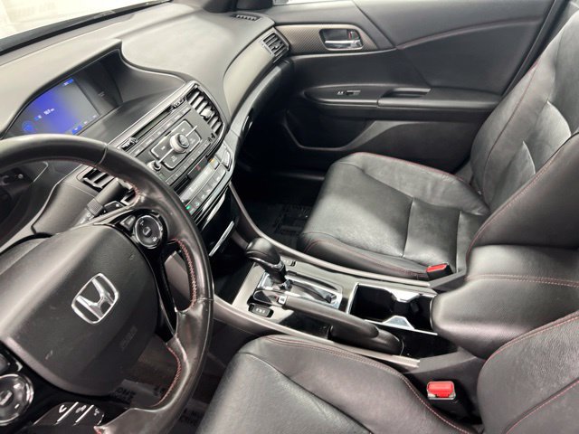 Used 2017 Honda Accord Sport Special Edition image 19