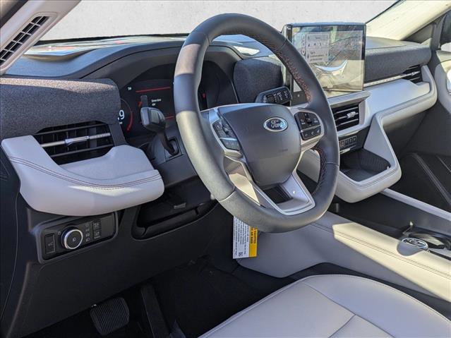 New 2026 Ford Explorer Active w/ Active Comfort Package image 3