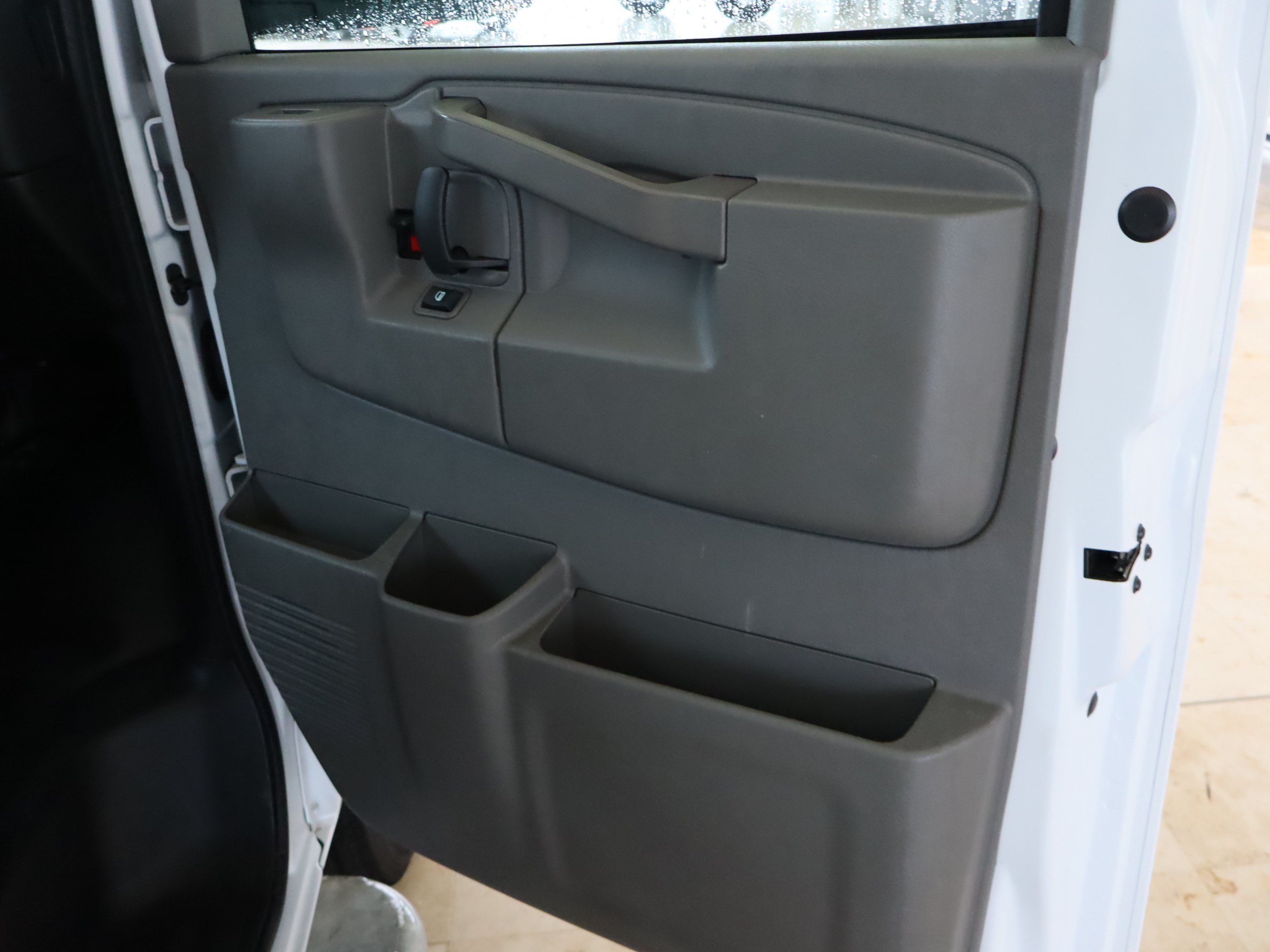 Used 2025 GMC Savana 2500 w/ Driver Convenience Package RWD image 30