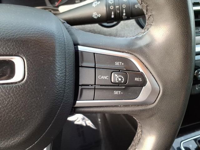 Used 2024 Jeep Compass Latitude w/ Sun and Sound Group AWD/4WD image 36