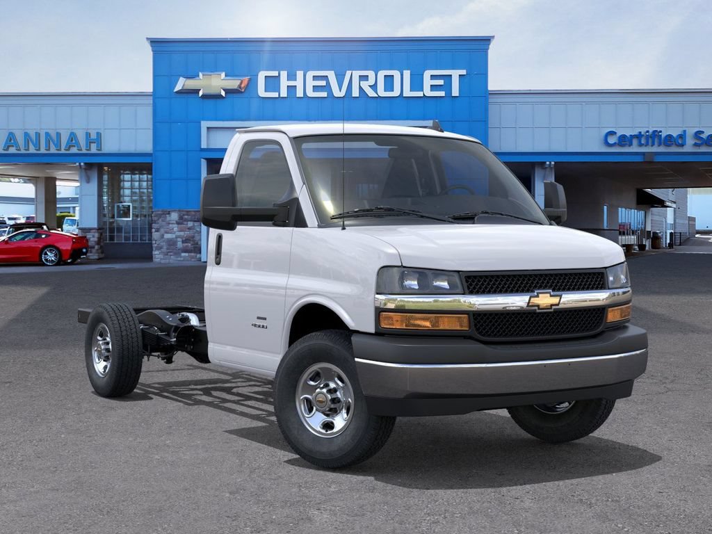 New 2025 Chevrolet Express 3500 w/ Power Convenience Package RWD image 28