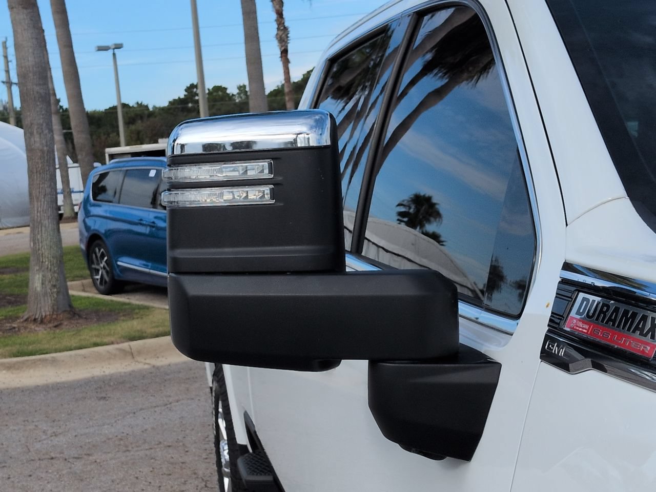 Used 2020 GMC Sierra 2500 Denali w/ Denali Ultimate Package AWD/4WD image 11