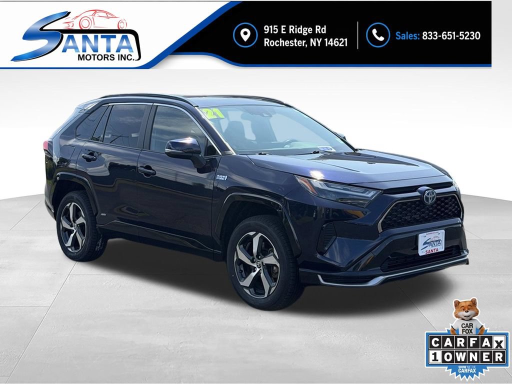 Used 2022 Toyota RAV4 SE w/ Weather & Moonroof Package AWD/4WD image 3