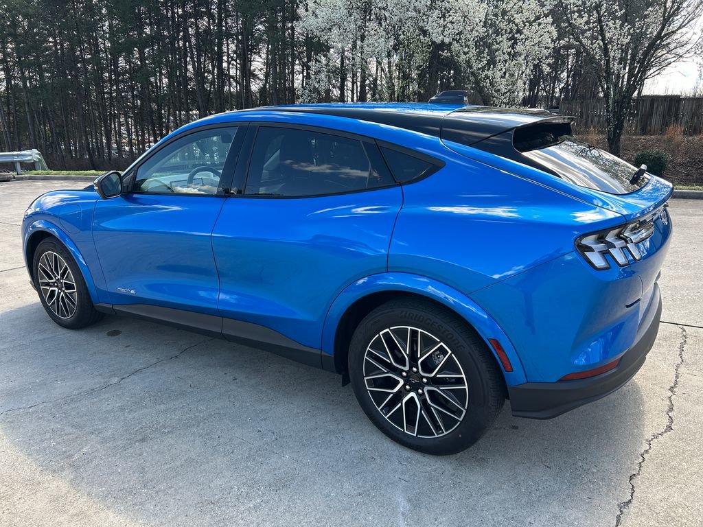 Used 2025 Ford Mustang Mach-E Premium image 3