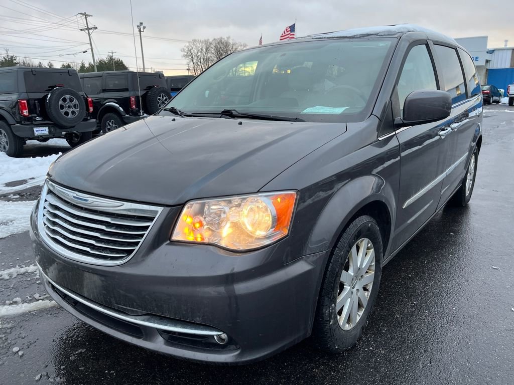 Used 2016 Chrysler Town & Country Touring w/ Driver Convenience Group