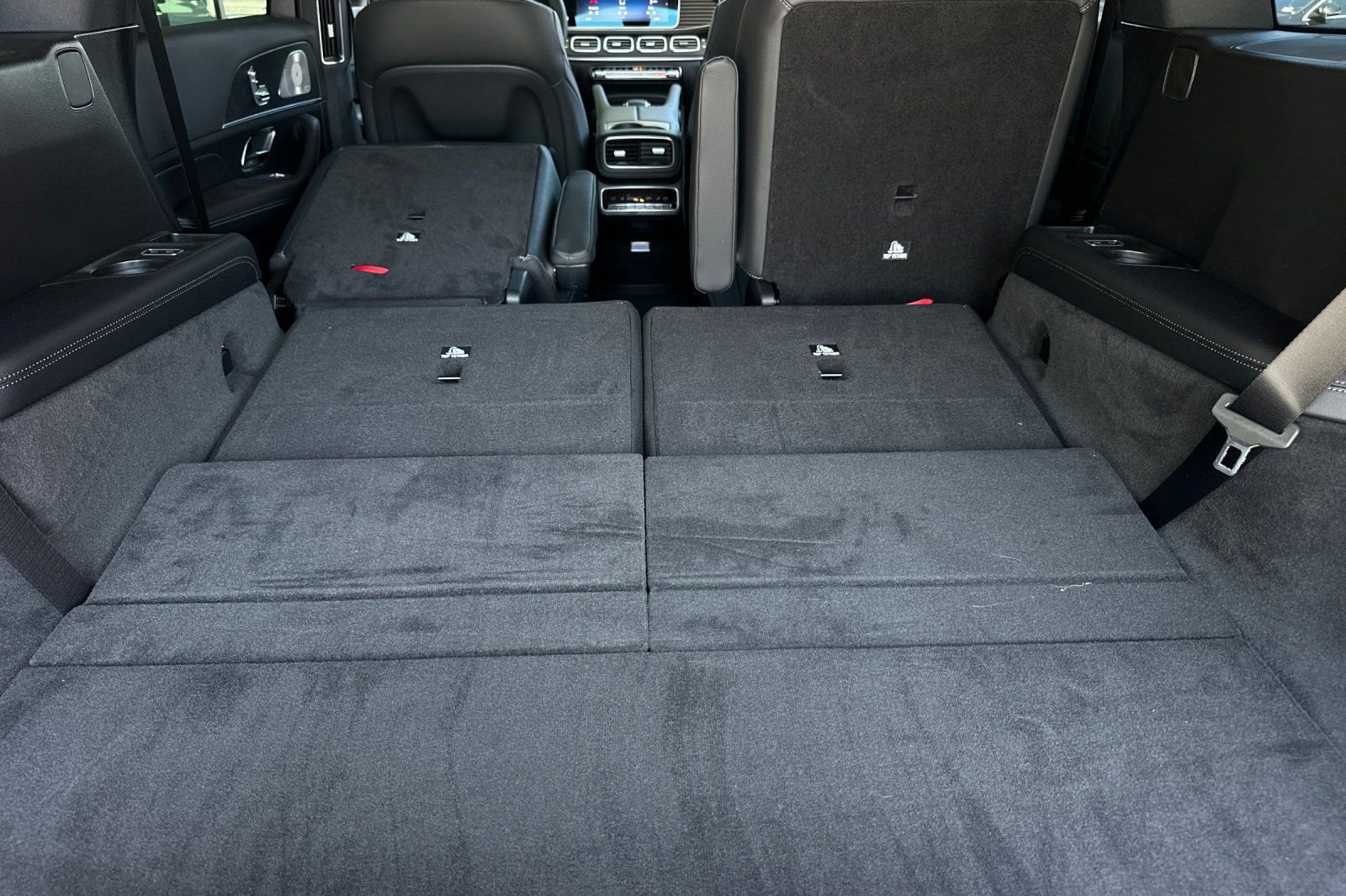 New 2026 Mercedes-Benz GLS 63 AMG 4MATIC image 35