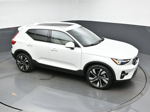 Used 2023 Volvo XC40 B5 Ultimate w/ Protection Package Premier AWD/4WD image 44