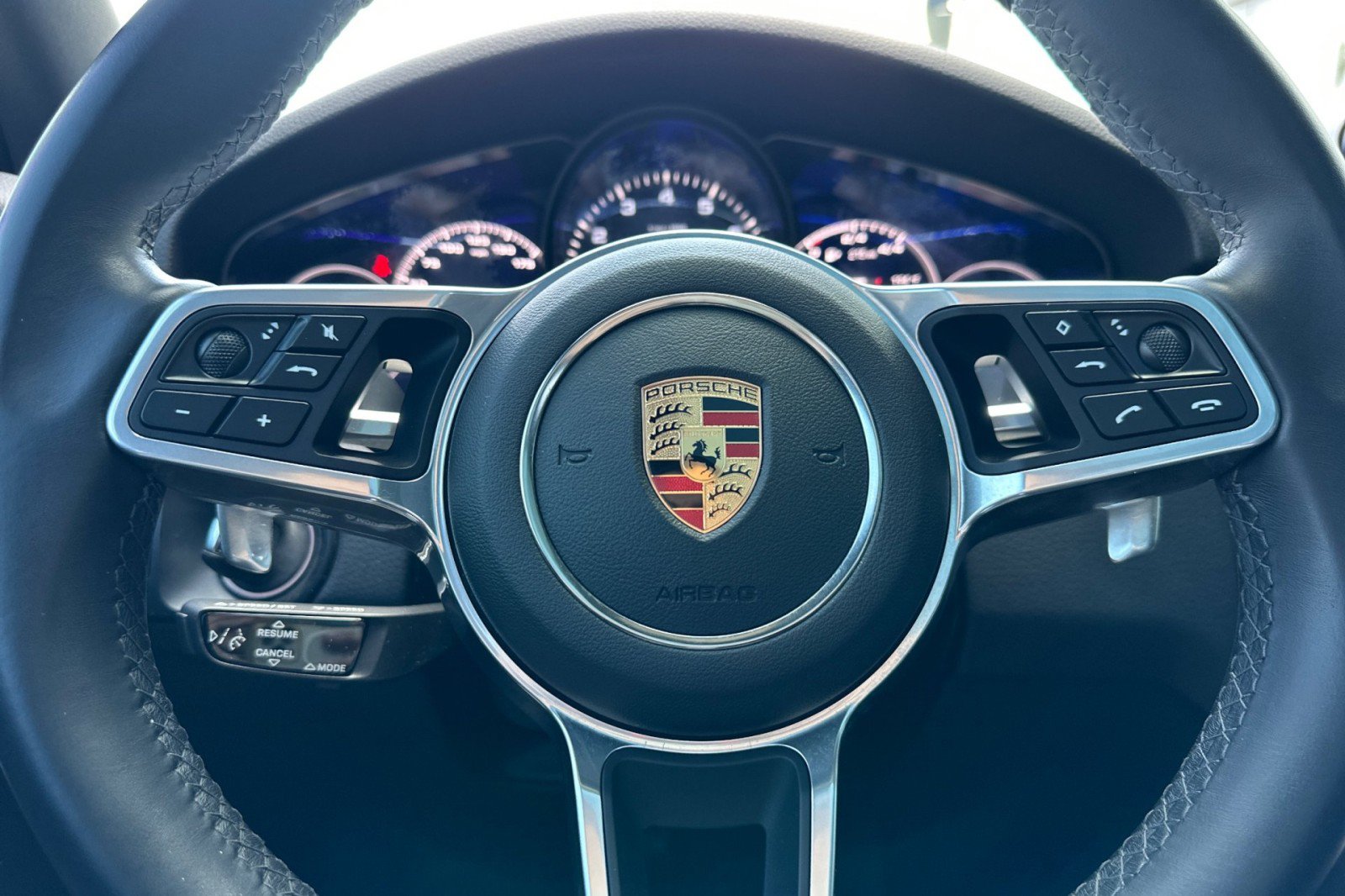 Certified 2023 Porsche Cayenne AWD/4WD image 24