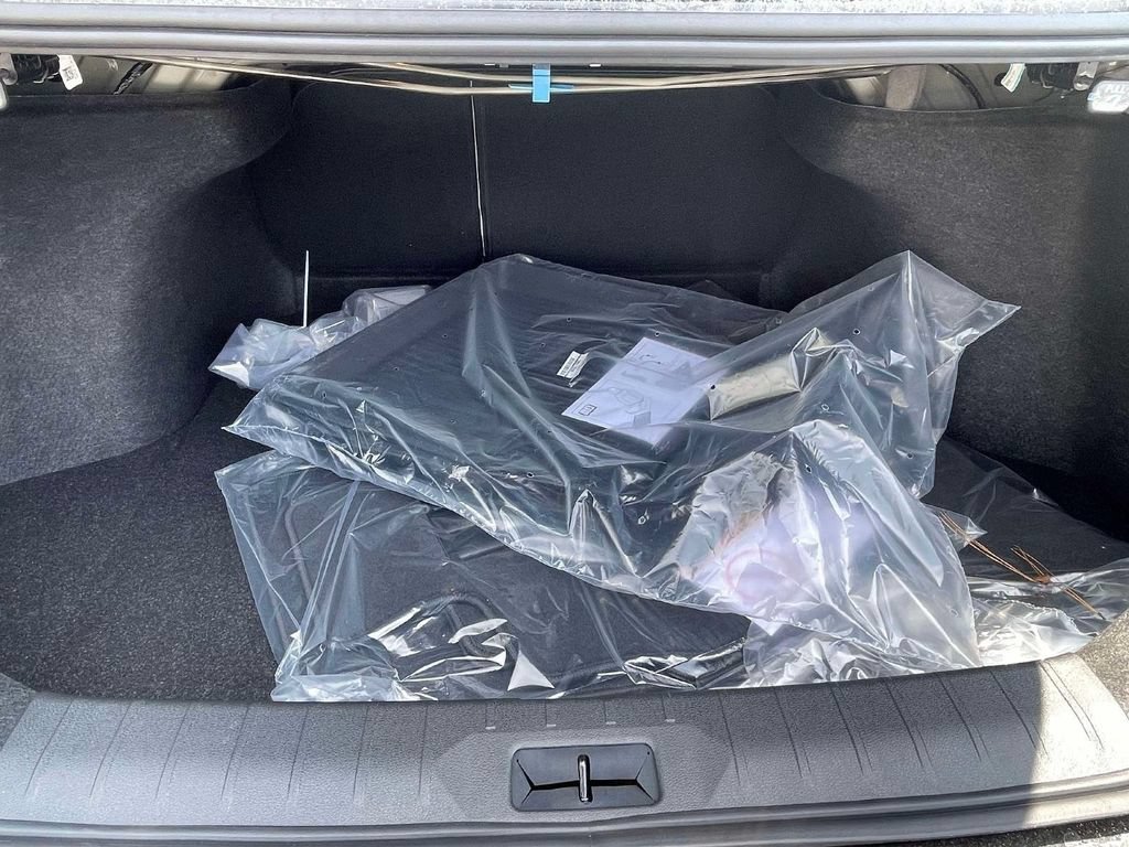 New 2026 Nissan Sentra SL w/ Floor Mat Package FWD image 9