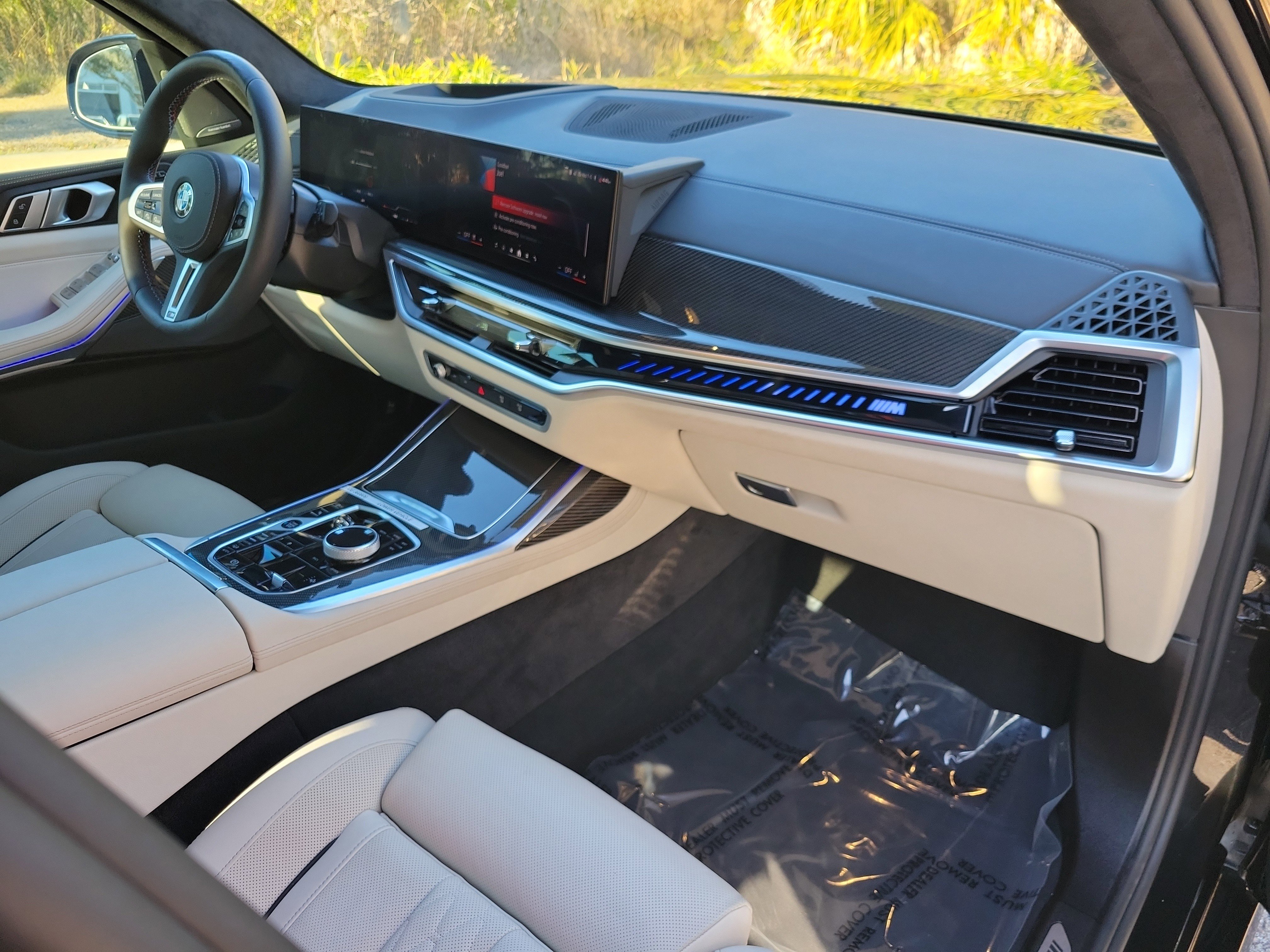 Used 2025 BMW X7 M60i image 12