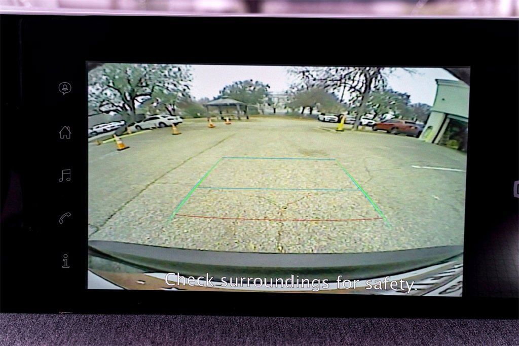 Used 2025 Nissan Kicks SV w/ Interior Electronics Package image 24