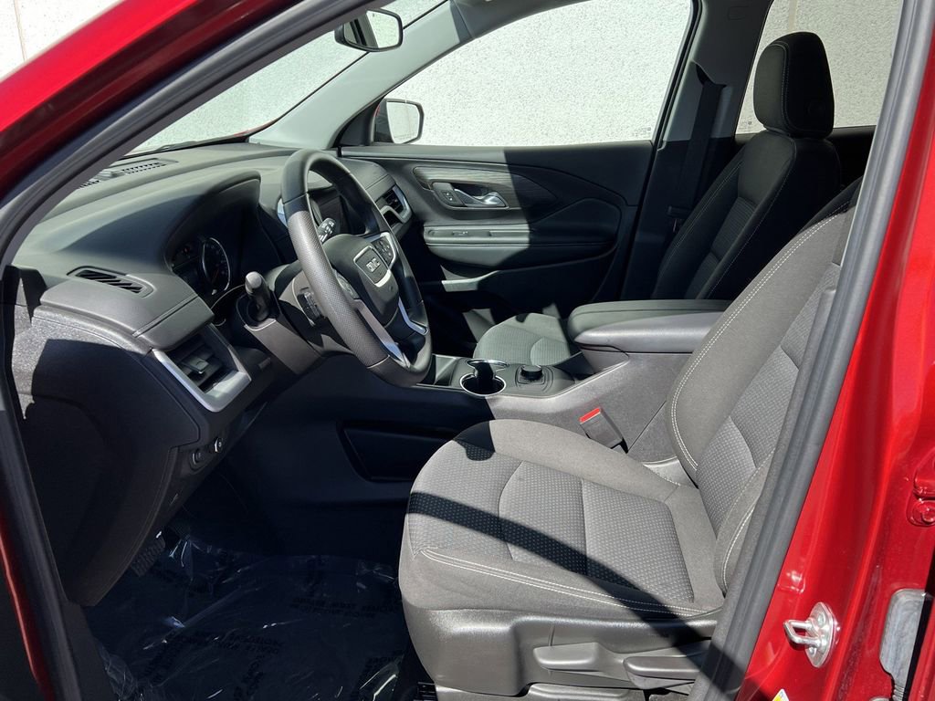 Used 2024 GMC Terrain SLE image 14