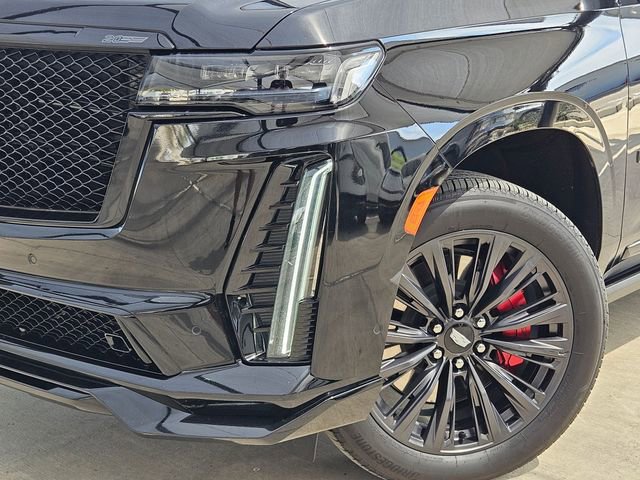 Certified 2024 Cadillac Escalade V w/ LPO, ONYX Package image 2