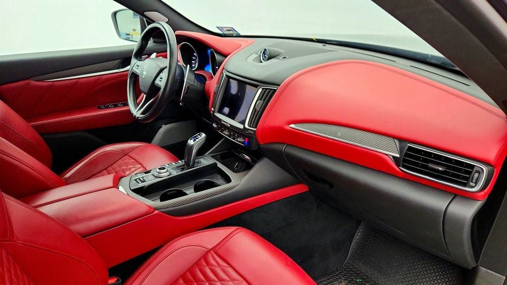 Used 2019 Maserati Levante S GranSport AWD/4WD image 27