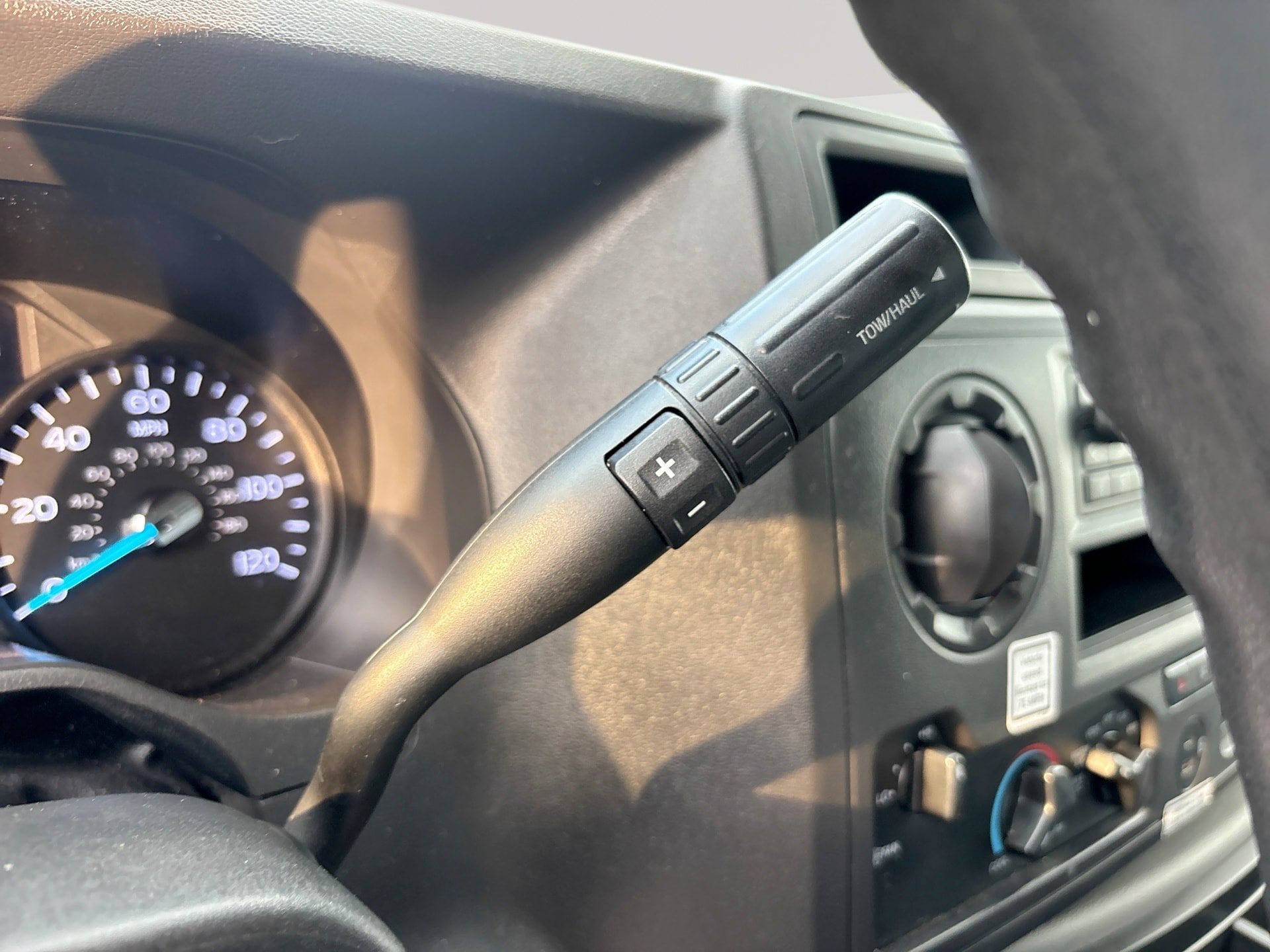 Used 2021 Ford E-350 and Econoline 350 Super Duty RWD image 21