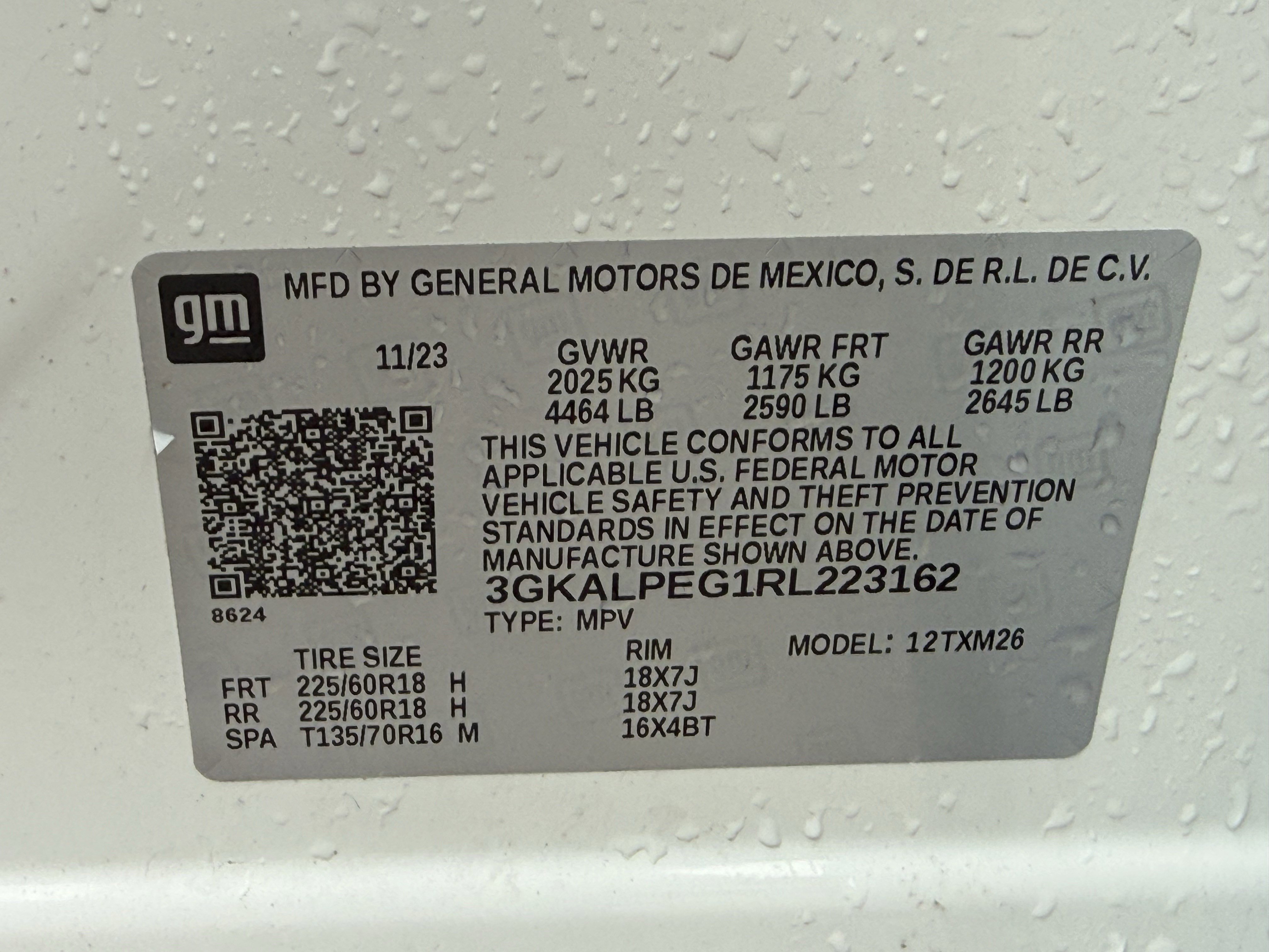 Used 2024 GMC Terrain SLT image 34