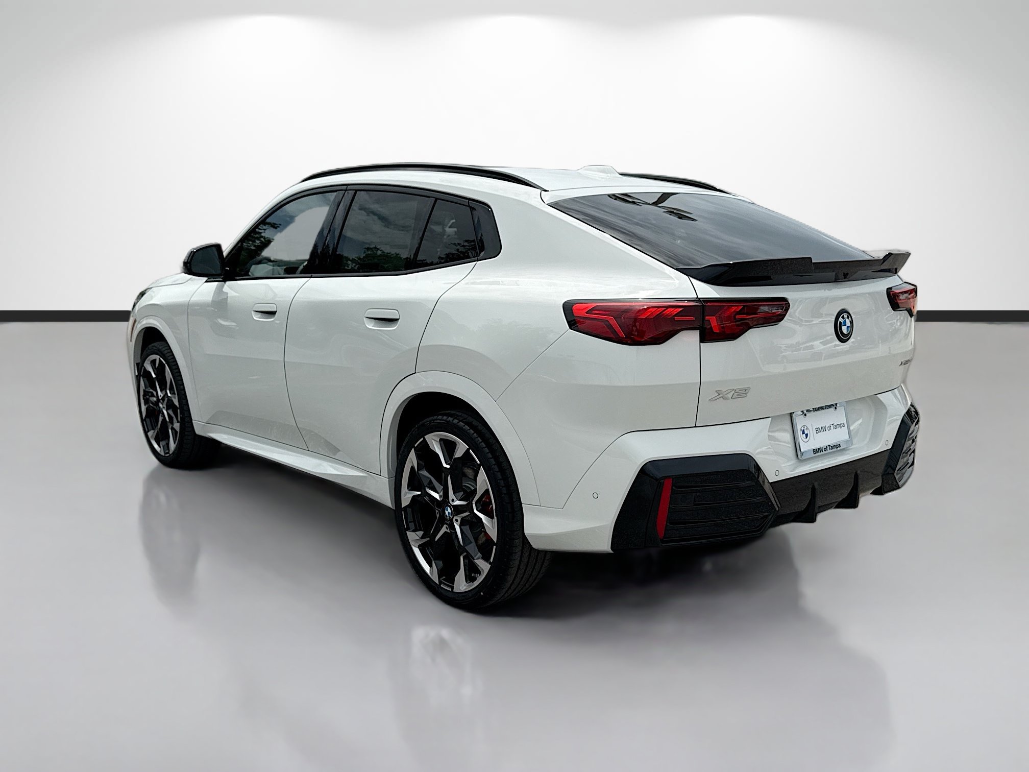 New 2026 BMW X2 xDrive28i w/ Technology Package AWD/4WD image 5