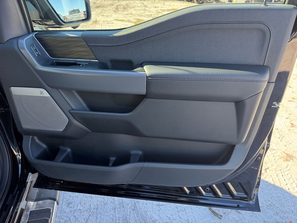 New 2025 Ford F150 Lariat w/ Equipment Group 502A High image 19