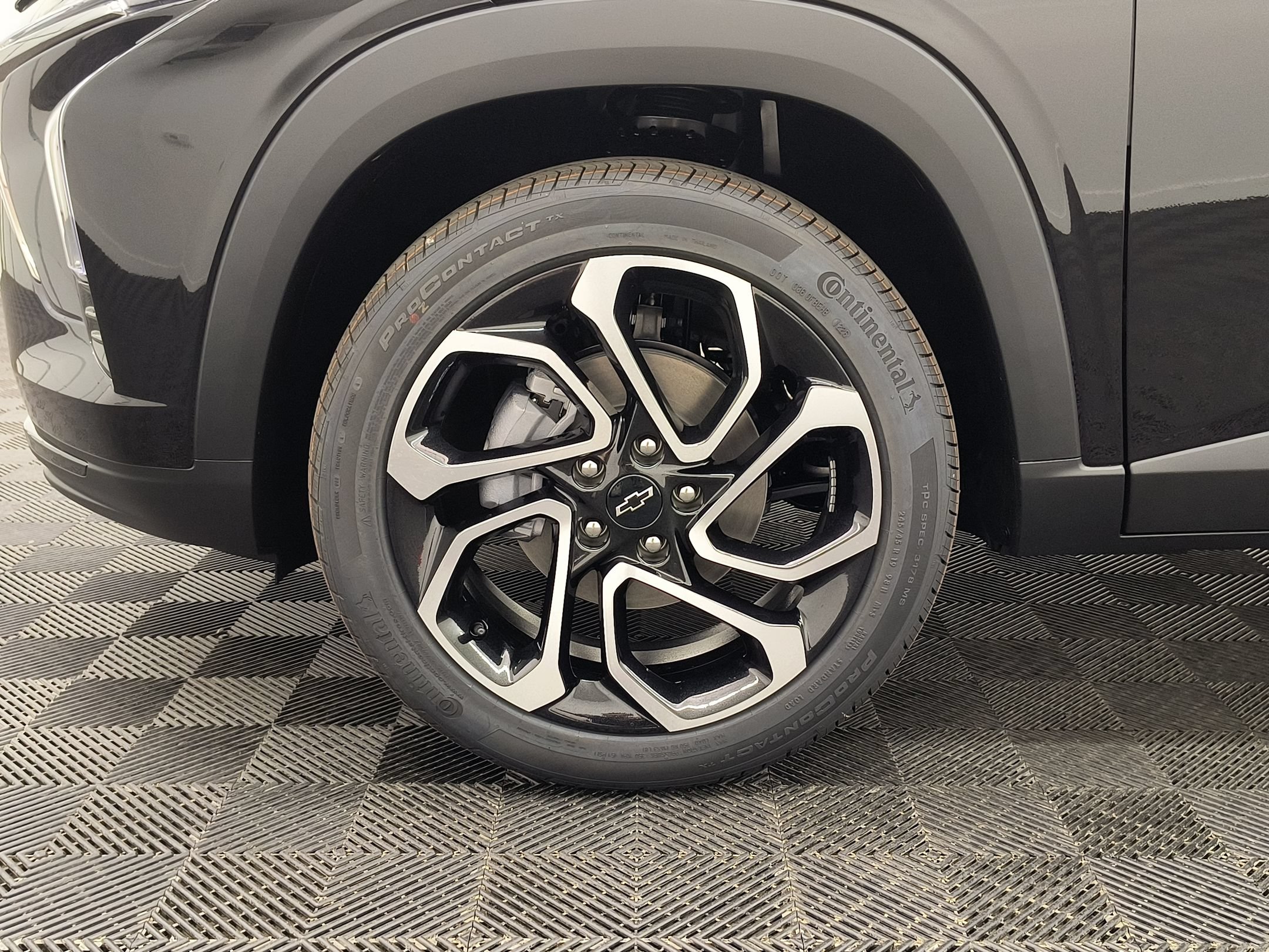 New 2026 Chevrolet Trax RS w/ Driver Confidence Package FWD image 11