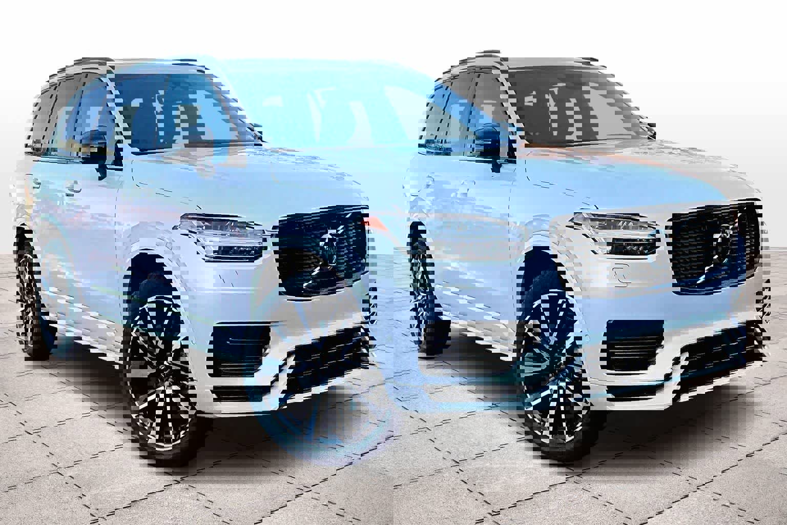 Used 2023 Volvo XC90 T8 Ultimate w/ Protection Package Premier image 2