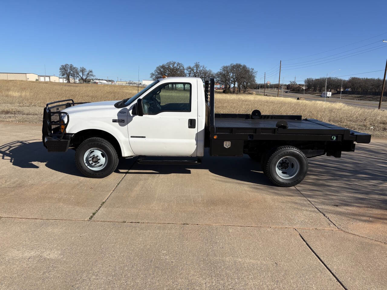 Used 2001 Ford F350 4x4 Regular Cab DRW Super Duty image 2