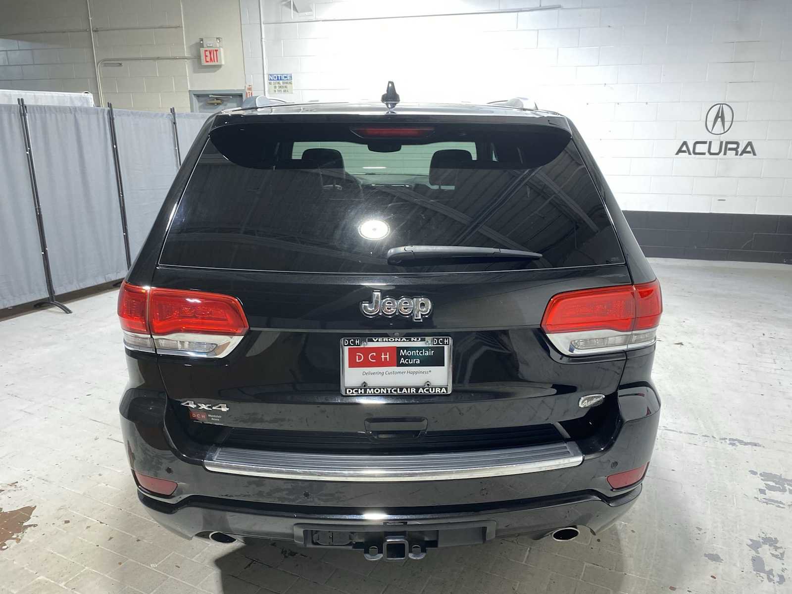Used 2019 Jeep Grand Cherokee Overland AWD/4WD image 5