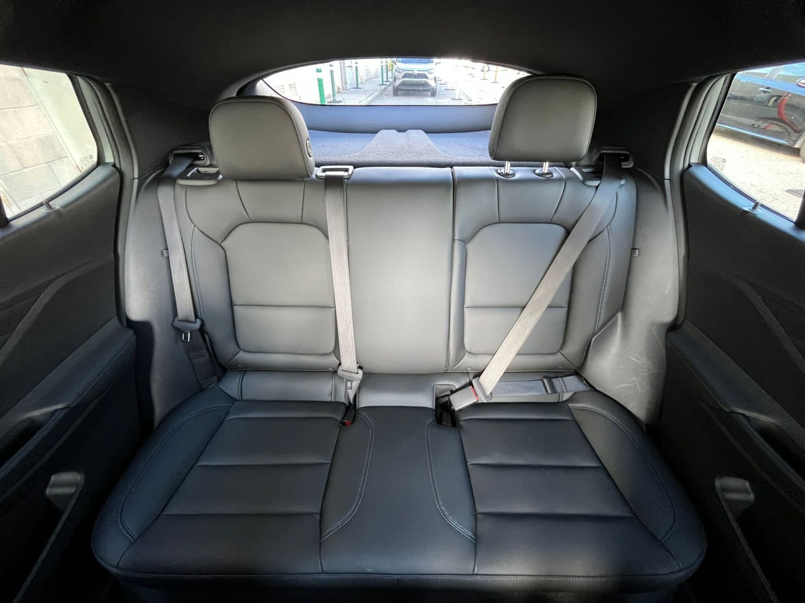 Used 2025 Buick Envista Sport Touring image 38