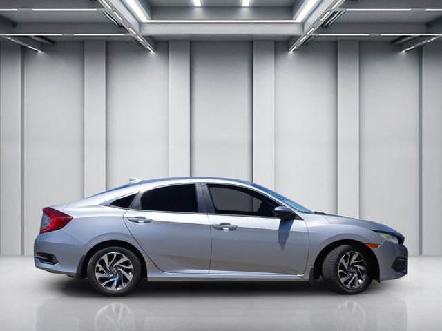 Used 2017 Honda Civic EX image 3