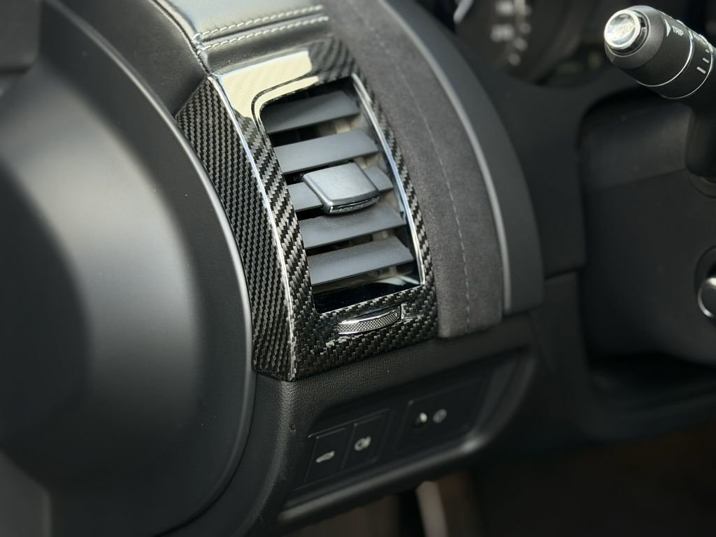 Used 2017 Jaguar F-TYPE SVR image 20