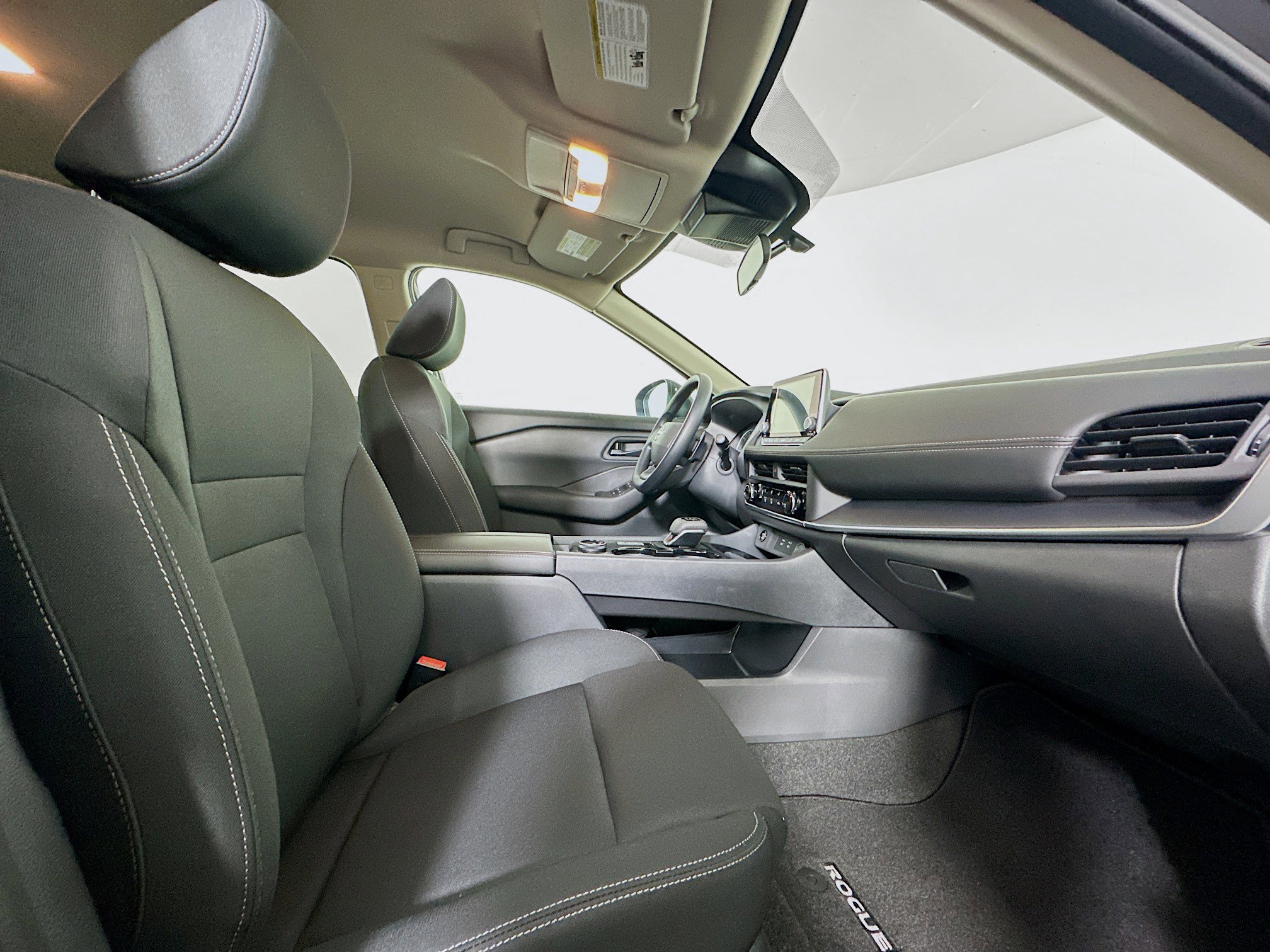 Used 2026 Nissan Rogue S image 30