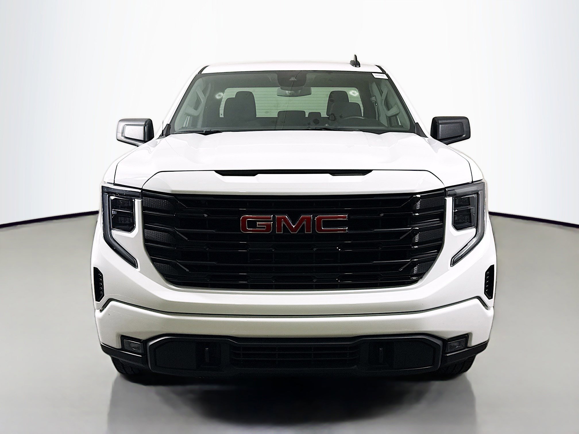 Used 2025 GMC Sierra 1500 Elevation RWD image 2