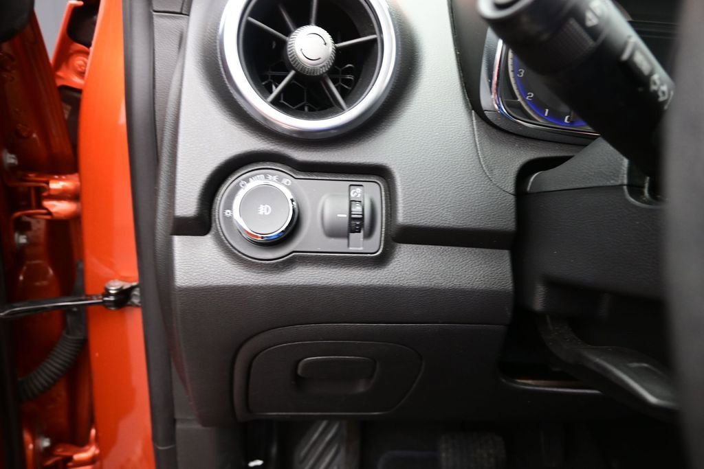 Used 2015 Chevrolet Trax LTZ AWD/4WD image 33