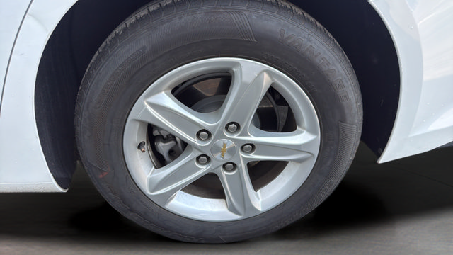 Used 2024 Chevrolet Malibu LT FWD image 39