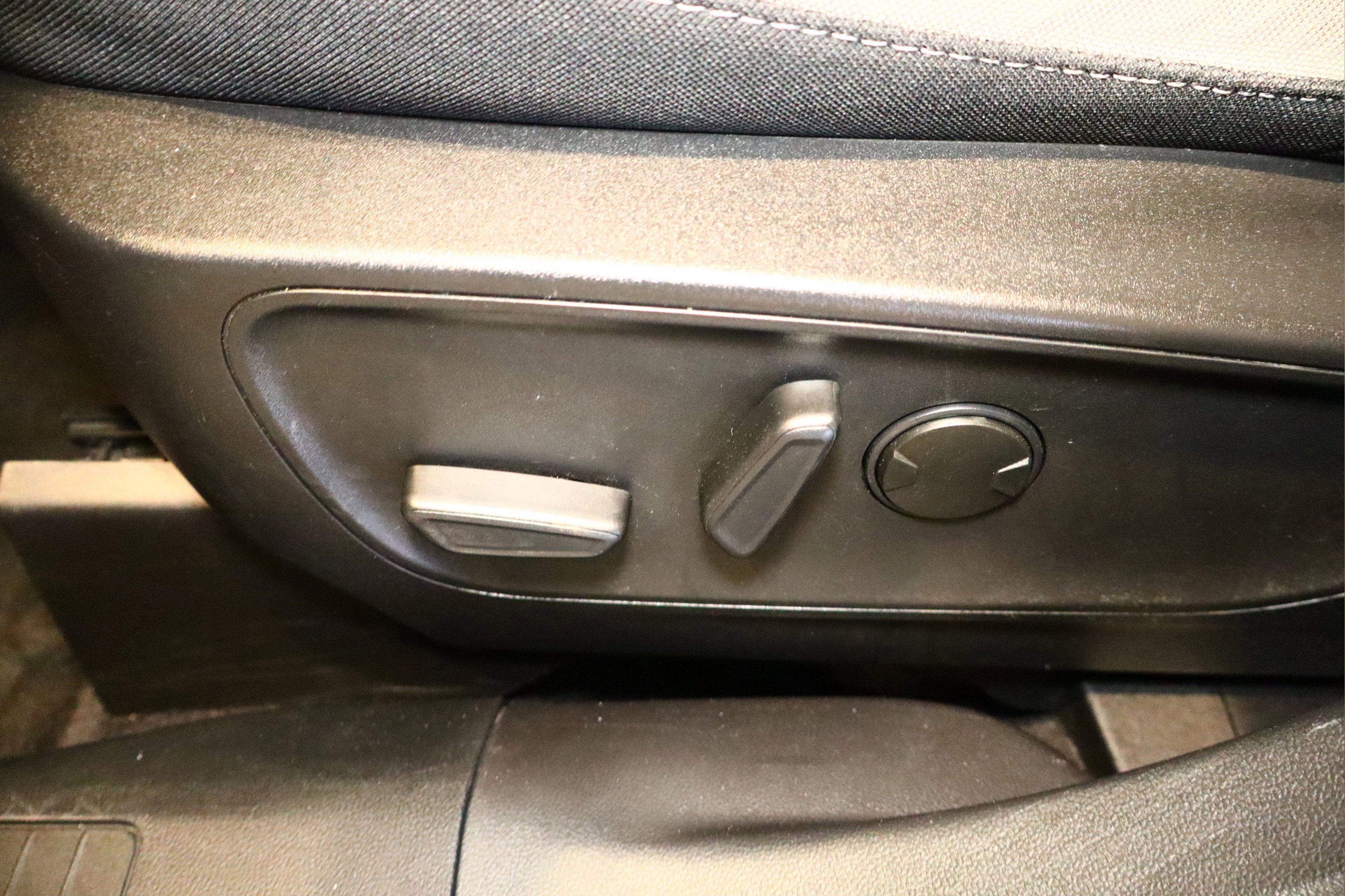 Used 2022 Ford Escape SE w/ Convenience Package image 21